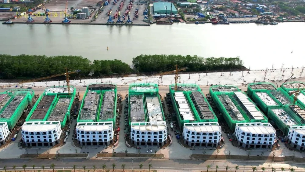 Tiến độ thi công