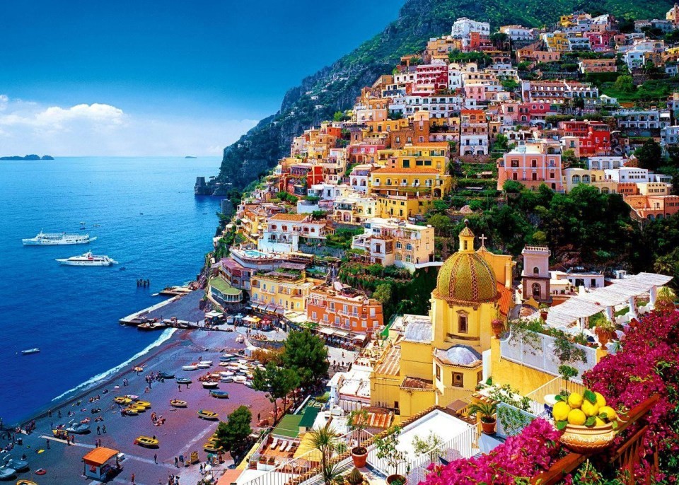 Cổ trấn Amalfi tuyệt đẹp bên bờ biển Địa Trung Hải