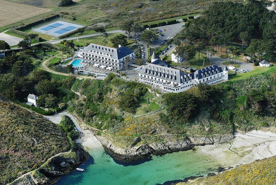 Vị trí đắc địa của Castel Clara, Belle île En Mer France