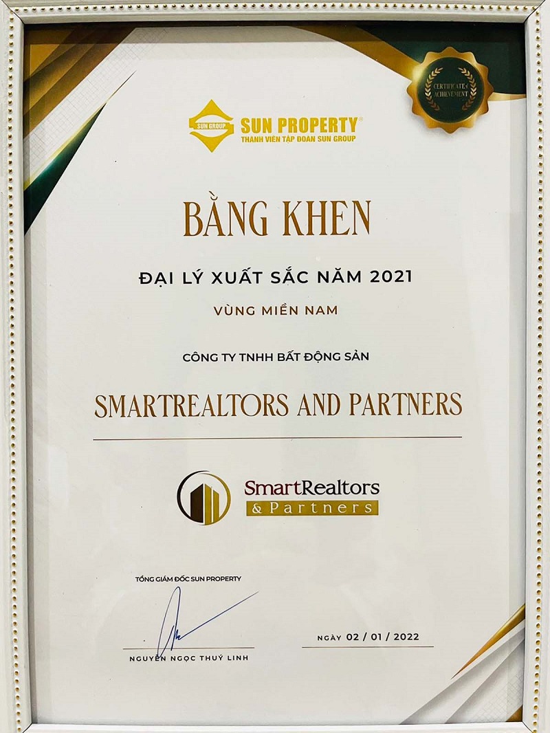 Bằng khen SmartRealtors đạt giải đại lý xuất sắc năm 2021 vùng miền Nam của Sun Group