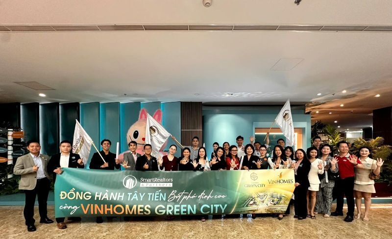 smartrealtors-tai-su-kien-ra-mat-CSBH-vinhomes-green-city