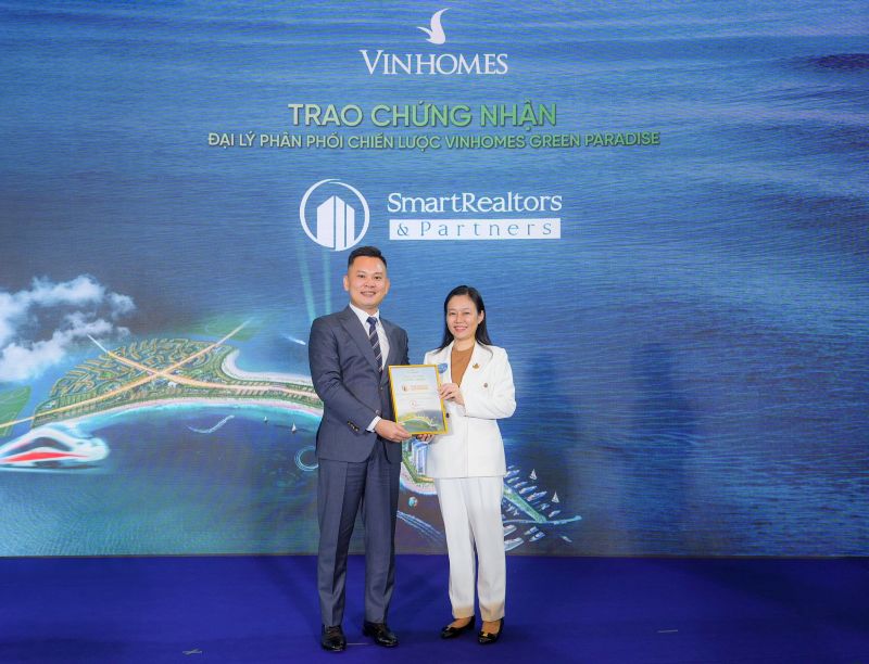 dai-dien-smartrealtors-tai-su-kien-phan-phoi-vinhomes-green-paradise-01