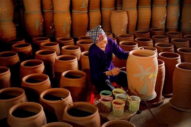 Bắc Ninh có gì du lịch – Làng gốm Phù Lãng, trải nghiệm đặc trưng khi du lịch Bắc Ninh.