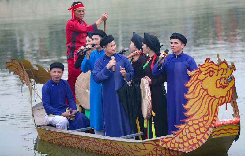 Bắc Ninh có gì du lịch – Lễ hội Lim, biểu tượng văn hóa dân gian đặc trưng vùng Kinh Bắc.