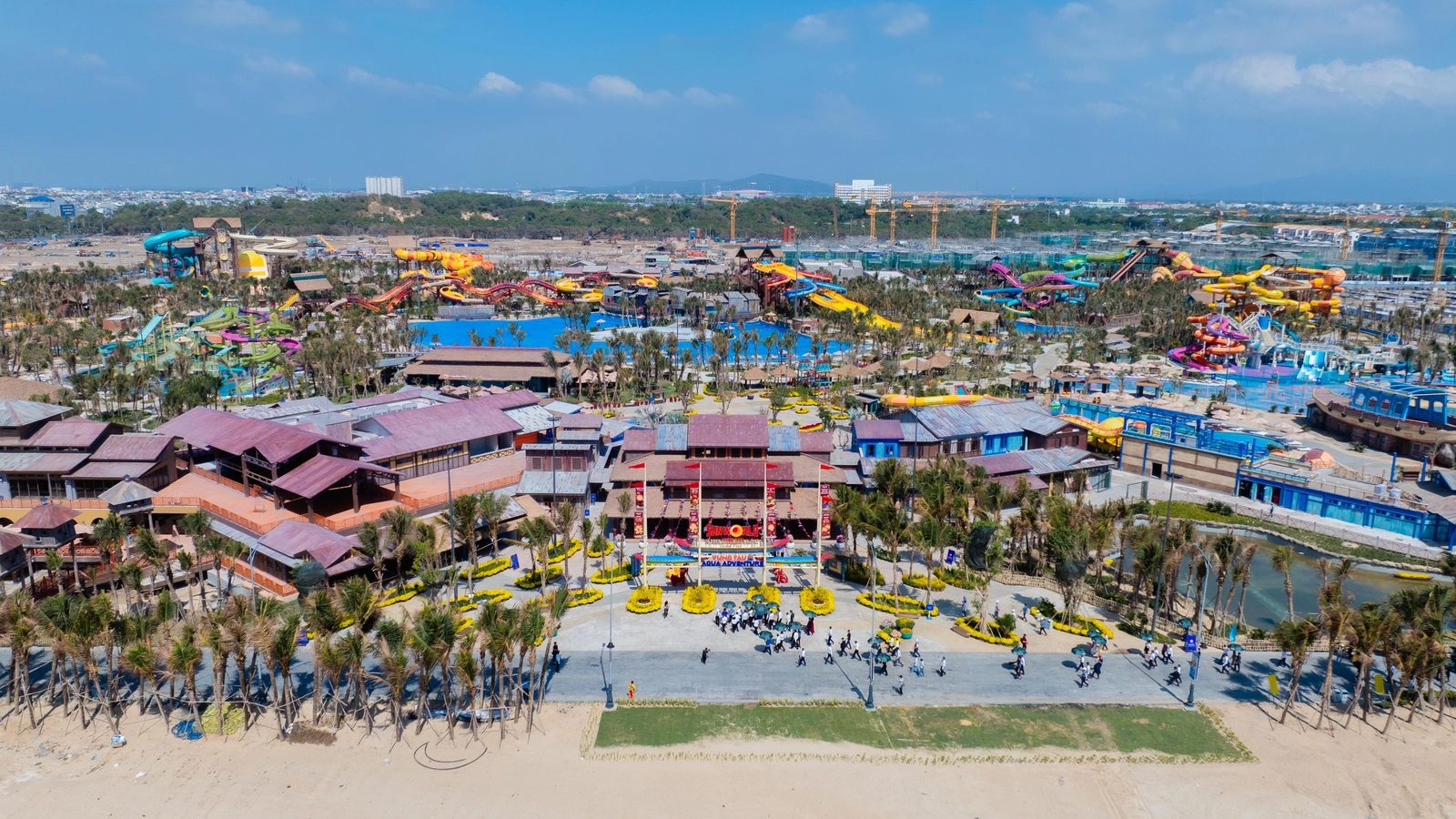 Beachtro Tower là gì? Tòa căn hộ mới của Blanca City Sun World Vũng Tàu đã vận hành, nằm trong ranh Blanca City cạnh cụm tháp Beachtro Tower